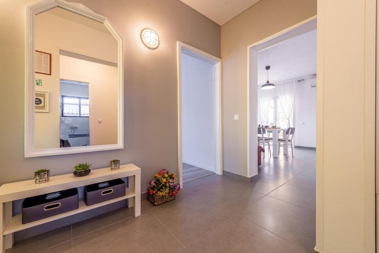 Apartment Bo&Dy With Private Pool Rogoznica  Exterior photo