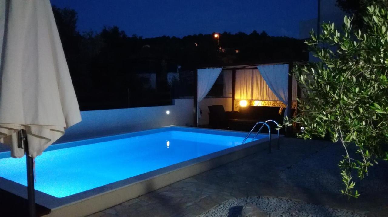 Apartment Bo&Dy With Private Pool Rogoznica  Exterior photo